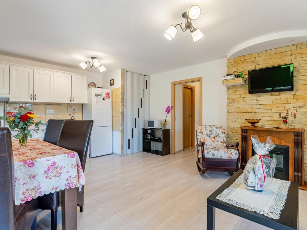 Casuta Cu Trandafiri Hotel Slanic Luaran gambar