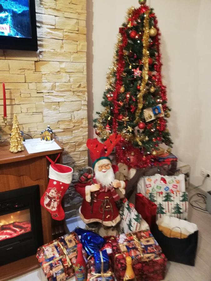Casuta Cu Trandafiri Hotel Slanic Luaran gambar